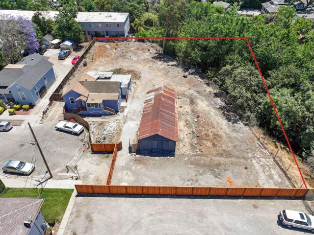 850 Calhoun Street, San Jose CA: https://media.crmls.org/mediaz/ab6daa68-32c0-452b-b8ca-b64feffe28be.jpg