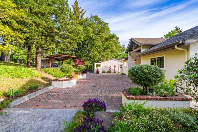 19445 Black Road, Los Gatos CA: https://media.crmls.org/mediaz/ab6db90f-332e-48c2-a839-ca176947050a.jpg