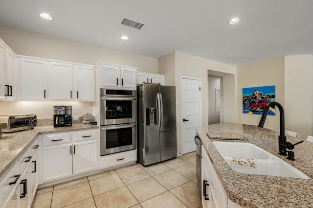 81172 Victoria Lane, La Quinta CA: https://media.crmls.org/mediaz/ab6e3d0d-12b5-4419-83e4-186b84d26a02.jpg