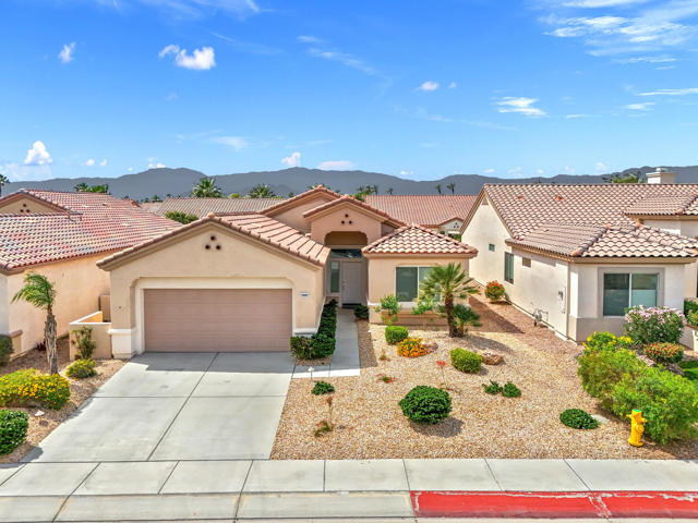 78687 Stansbury Court, Palm Desert CA: https://media.crmls.org/mediaz/ab6ec796-fcc9-491b-b69e-cf3221a3553d.jpg