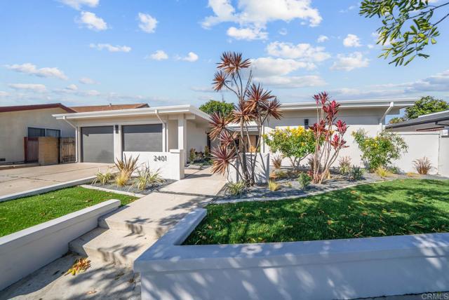 Detail Gallery Image 1 of 1 For 2401 Orchid Hill Pl, Newport Beach,  CA 92660 - 4 Beds | 3 Baths