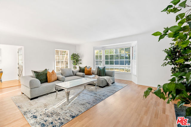 Image 8 of 28 For 672 Walther Way