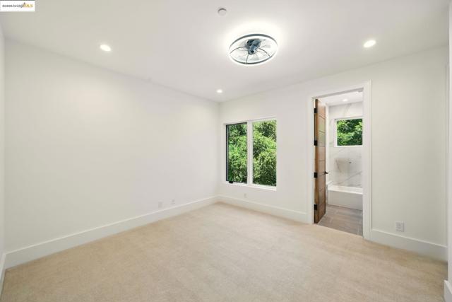 13462 Campus drive, Oakland CA: https://media.crmls.org/mediaz/ab7007cc-6d7a-4fcb-adc4-9f0dc65f027c.jpg