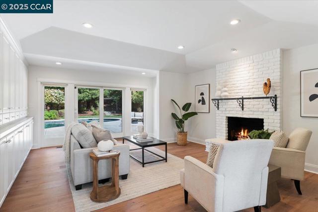 230 Vallecito Lane, Walnut Creek CA: https://media.crmls.org/mediaz/ab70755f-3620-4678-868d-0f9857d9cd2c.jpg