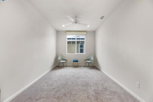 257 E Terra Mia Ave, Mountain House CA: https://media.crmls.org/mediaz/ab709cca-f9f5-4fdb-bdf7-0a29573e8b7a.jpg