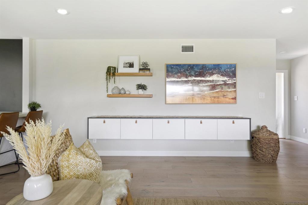 5615 Madra Ave - photo 9