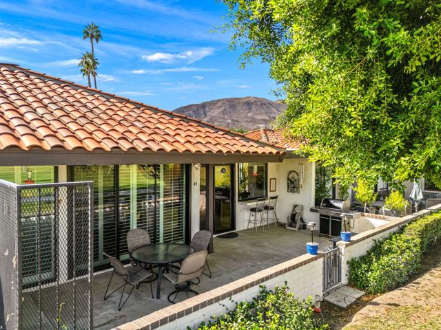 44 San Sebastian Drive, Rancho Mirage CA: https://media.crmls.org/mediaz/ab727d20-5041-4730-9d29-fe02a50699ce.jpg