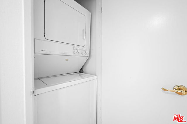 10535 Wilshire Boulevard, Los Angeles CA: https://media.crmls.org/mediaz/ab73490c-f018-4bf8-a16c-074243bb8e27.jpg