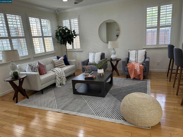 Image 5 of 29 For 518 Silver Maple Dr