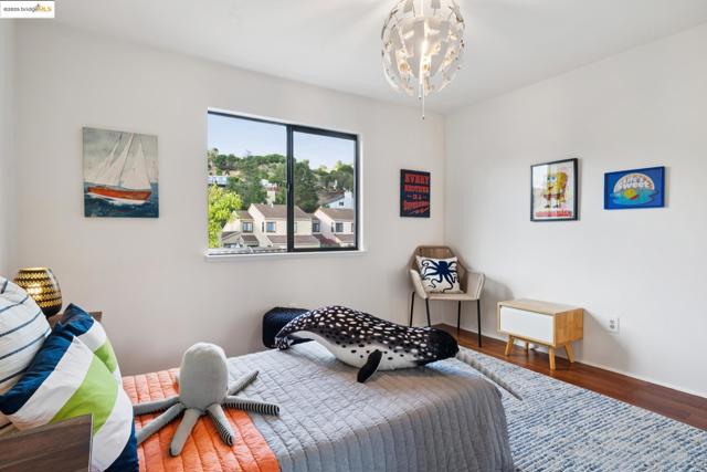 28149 Riggs Ct, Hayward CA: https://media.crmls.org/mediaz/ab744779-7c55-4d17-9b29-8c59154fc650.jpg