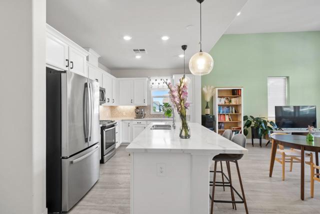 183 Dora Falls Terrace, Fremont CA: https://media.crmls.org/mediaz/ab74e0ee-06dc-492d-9f9d-453ebc8e28e4.jpg
