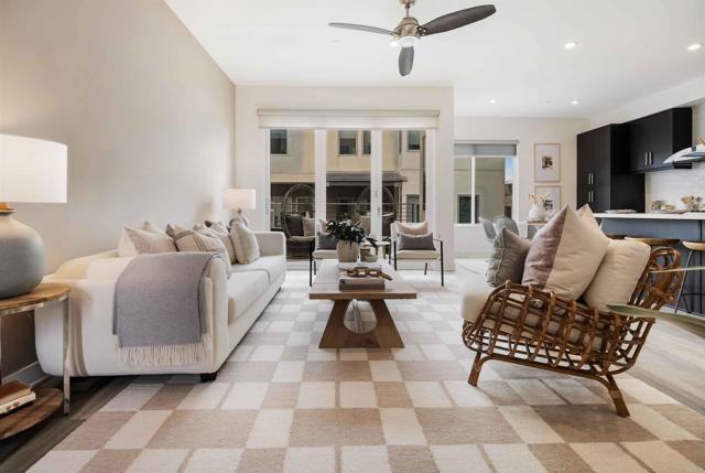Detail Gallery Image 4 of 43 For 100 Evergreen Ave #3,  Imperial Beach,  CA 91932 - 2 Beds | 2/1 Baths