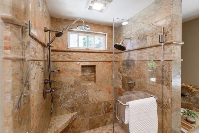 307 Sidesaddle Circle, Scotts Valley CA: https://media.crmls.org/mediaz/ab75f855-815b-4ea8-bcdc-fb266a09ebc4.jpg