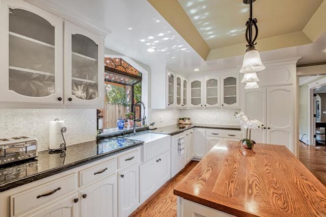 18 Linden Road, Watsonville CA: https://media.crmls.org/mediaz/ab77133f-7280-47d4-9055-095700e767c8.jpg
