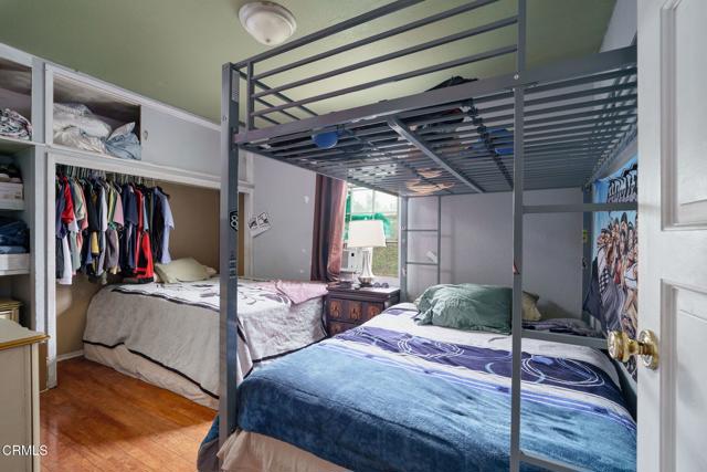 1151 Grant Line Street, Santa Paula CA: https://media.crmls.org/mediaz/ab775b23-46e5-4a77-965f-11cad87b957f.jpg
