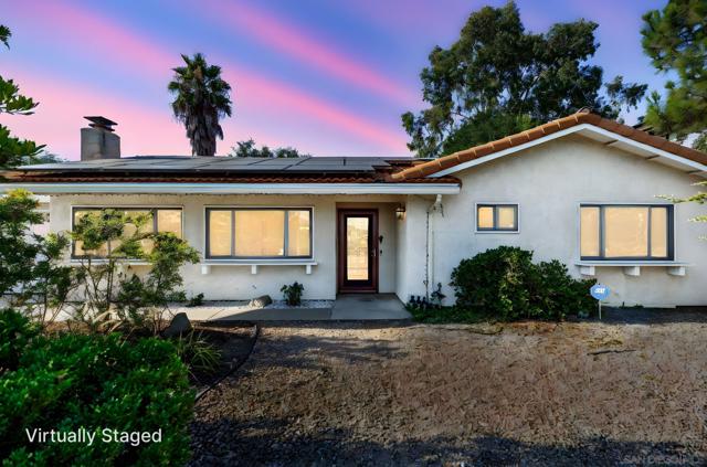 10506 Moon View Way, Escondido CA: https://media.crmls.org/mediaz/ab776975-09cf-4b92-9ba3-b1fdba2001f6.jpg