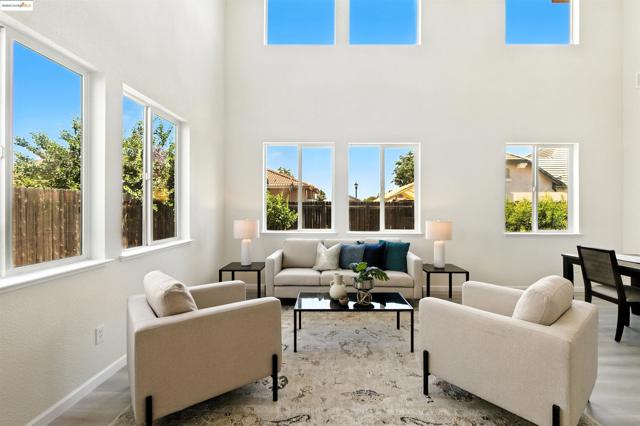 78 Vella Circle, Oakley CA: https://media.crmls.org/mediaz/ab778f4f-539e-42b5-b335-fbabc8b700b5.jpg