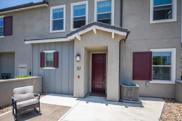 1257 Calle Datura, Chula Vista CA: https://media.crmls.org/mediaz/ab779893-20ea-4fb0-af75-a6d408919118.jpg