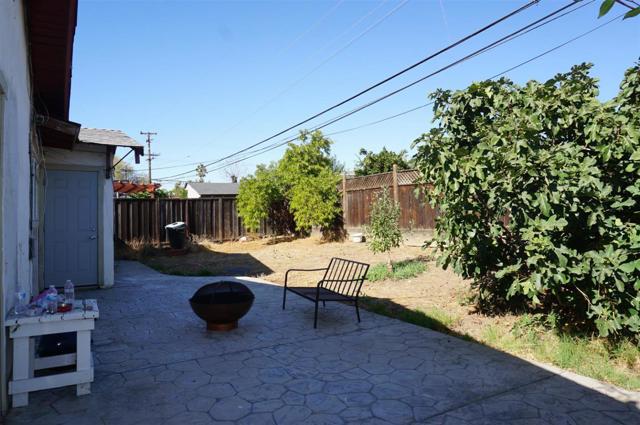 1462 Terilyn Avenue, San Jose CA: https://media.crmls.org/mediaz/ab77ce44-0ad7-427c-994a-d3b83afde3b0.jpg