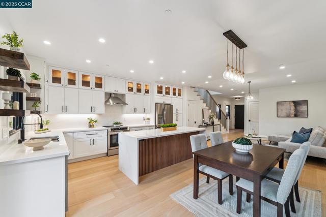 1126 Brighton Ave, Albany CA: https://media.crmls.org/mediaz/ab77fcb8-ba42-405e-8ed1-d02793acc3b4.jpg