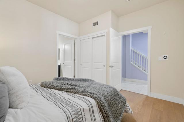2560 Saffron Way, Mountain View CA: https://media.crmls.org/mediaz/ab7815dd-5445-4b12-8402-9c43b00cb83f.jpg
