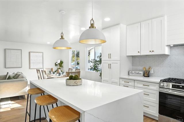 9058 Inverness Rd, Santee CA: https://media.crmls.org/mediaz/ab79386a-b697-453a-b800-ac747f45b263.jpg