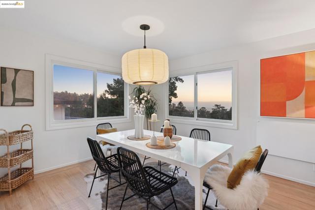6827 Ridgewood Dr., Oakland CA: https://media.crmls.org/mediaz/ab794ccc-b65f-45dd-b65e-ded1cd74dfa9.jpg