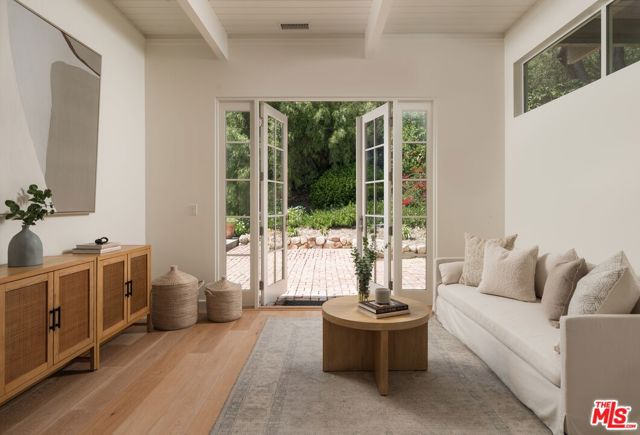 626 Sea Ranch Drive, Santa Barbara CA: https://media.crmls.org/mediaz/ab79d351-ee81-42cd-8ebe-102242939df9.jpg