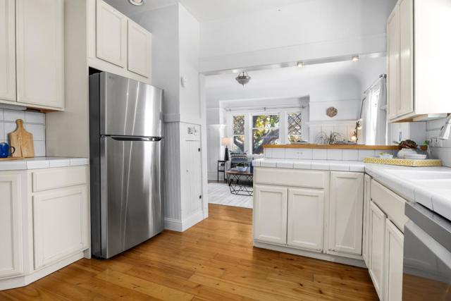 1124 Laurel Street, Santa Cruz CA: https://media.crmls.org/mediaz/ab79de43-5417-433d-bfb4-3d54281d2c26.jpg