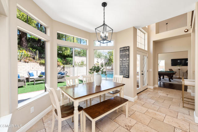 32711 Wellbrook Drive, Westlake Village CA: https://media.crmls.org/mediaz/ab7a98b5-d29e-4cd3-bccb-edbcf6083e33.jpg