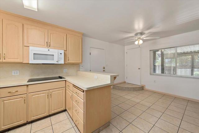 898 Hummingbird Drive, San Jose CA: https://media.crmls.org/mediaz/ab7aea10-4886-4f87-bd37-22b4d7c62b99.jpg