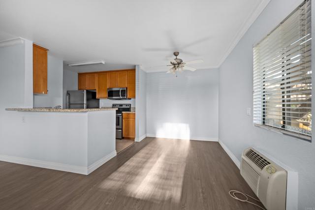 1423 Graves Avenue, El Cajon CA: https://media.crmls.org/mediaz/ab7b2245-106b-45df-9977-2c3e82021dc9.jpg