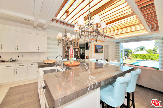 3054 Elvido Drive, Los Angeles CA: https://media.crmls.org/mediaz/ab7b6420-8690-4d6d-999c-b737747f712c.jpg