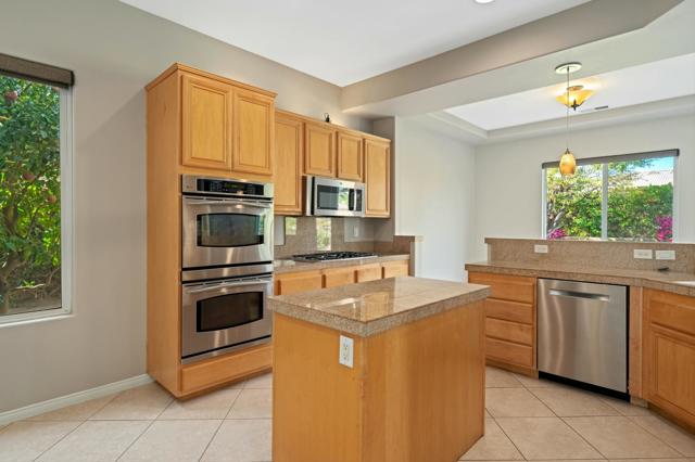 79862 Amora Drive, La Quinta CA: https://media.crmls.org/mediaz/ab7b82ac-0a16-4417-a843-346093edaaae.jpg