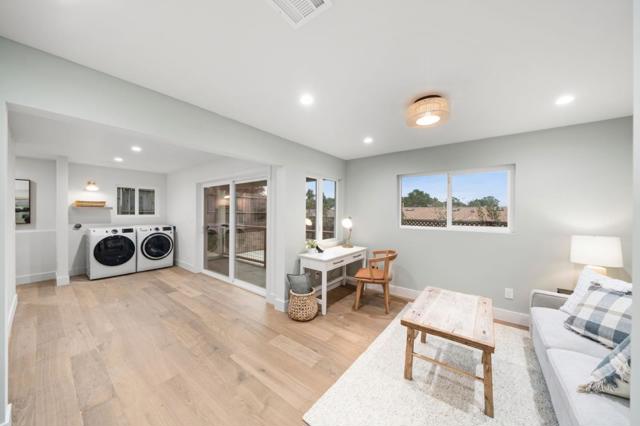 2009 Lyon Avenue, Belmont CA: https://media.crmls.org/mediaz/ab7b9857-2827-4e1e-87b0-c12dc3fc14ff.jpg