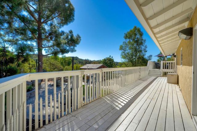 Detail Gallery Image 32 of 59 For 10629 Meadow Glen Way E, Escondido,  CA 92026 - 4 Beds | 2/1 Baths