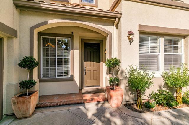 4224 Indigo Oak Court, San Jose CA: https://media.crmls.org/mediaz/ab7d2e23-0e1a-4b4c-a85a-c6e082f8ab4f.jpg