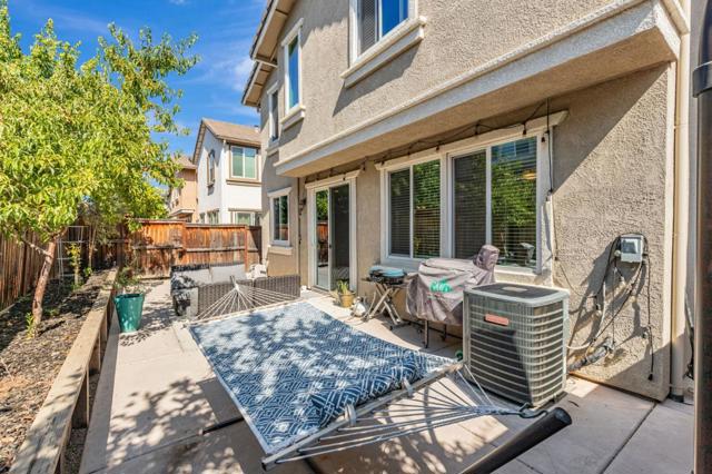 51 Koror Lane, Gilroy CA: https://media.crmls.org/mediaz/ab7d3c3e-99d4-4ced-a4a4-dd6e9746c323.jpg