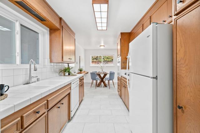 524 S Park Drive, San Jose CA: https://media.crmls.org/mediaz/ab7d95fa-951c-4da0-8ed5-35e75e870e3a.jpg