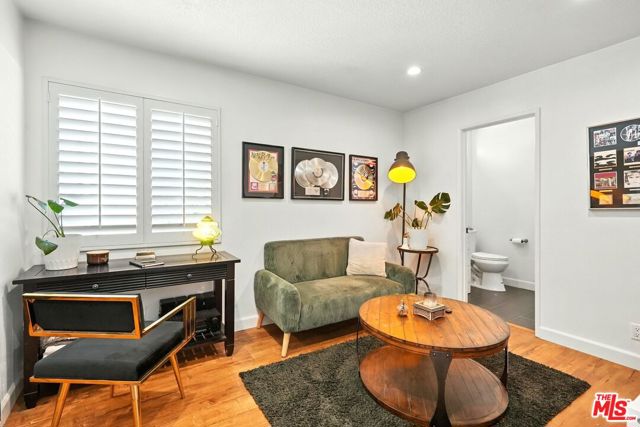 13012 Valleyheart Drive, Studio City CA: https://media.crmls.org/mediaz/ab7ed075-69e5-4e9f-a5f3-7ceeb5ce9da6.jpg