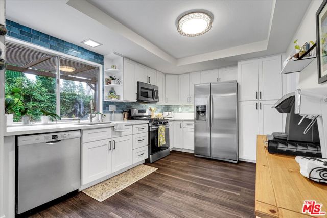 16424 Bubbling View Circle, Cerritos CA: https://media.crmls.org/mediaz/ab7f0095-8f3f-4c2c-99e0-61342090aeef.jpg