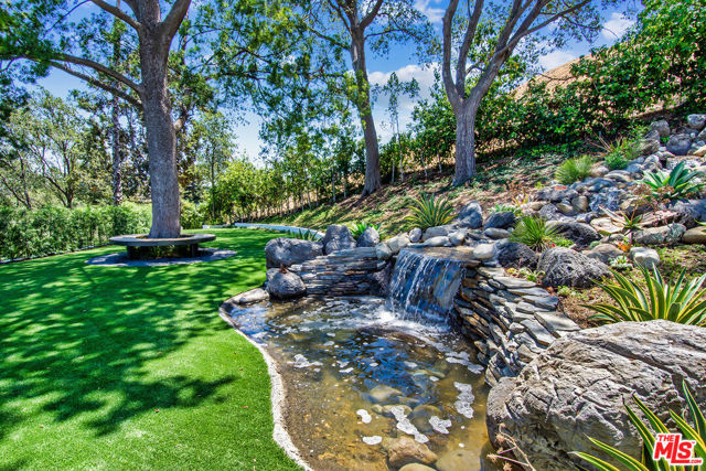 15941 Skytop Road, Encino CA: https://media.crmls.org/mediaz/ab7f2a7d-fe18-487f-bd1e-82067ca02351.jpg