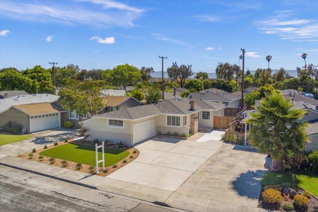 2206 San Antonio Place, Santa Clara CA: https://media.crmls.org/mediaz/ab7f6a49-dadc-4ee7-a49b-9002b904d3bc.jpg