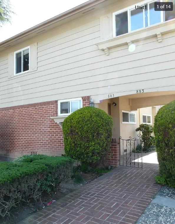883 Di Fiore Drive, San Jose CA: https://media.crmls.org/mediaz/ab7f7da0-892c-46dc-97e3-0d6123f5595a.jpg