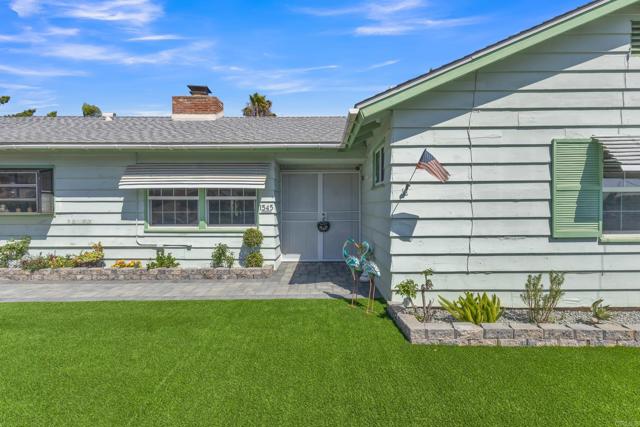 1545 Meadow, El Cajon CA: https://media.crmls.org/mediaz/ab809ce8-61b9-4428-b626-8bac989016c8.jpg