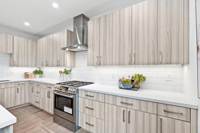 916 Woodside Road, Redwood City CA: https://media.crmls.org/mediaz/ab815c95-44ad-4da9-9148-75fa02ef78a4.jpg