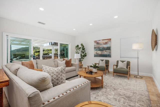 Detail Gallery Image 13 of 46 For 1314 Deerbrook Dr, San Marcos,  CA 92069 - 4 Beds | 3/2 Baths