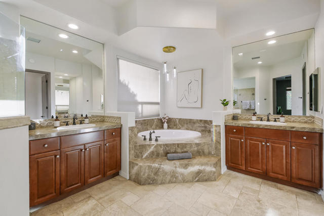 81107 Carefree Drive, Indio CA: https://media.crmls.org/mediaz/ab817324-f142-4cb7-8aa1-97744c9af0b3.jpg