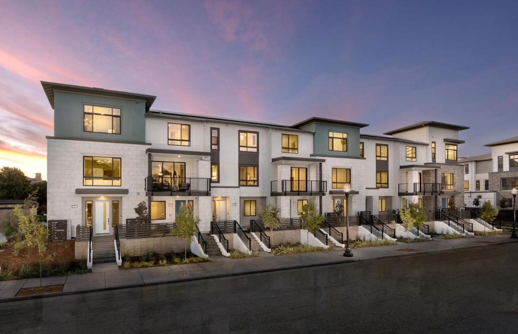 1141 Karlstad Drive #8