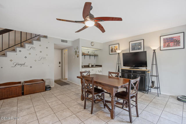 974 Hillview Circle, Simi Valley CA: https://media.crmls.org/mediaz/ab82e390-6460-4730-8c0c-d97f3f9c3e15.jpg